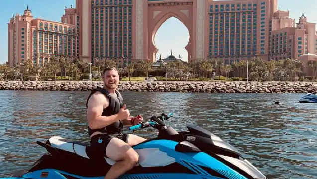 棕櫚島：1.5 小時水上摩托車導覽遊