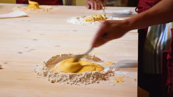 Toscana: Clase de Cocina Toscana con Menú Tradicional de 5 Platos