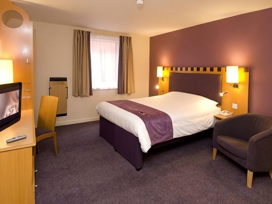 Premier Inn Newcastle (Washington) - Tap to explore photos