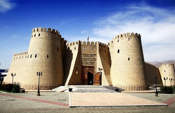 塔什干出發的苦盞日遊