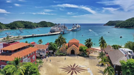 Huatulco Town Tour with Certified Guide