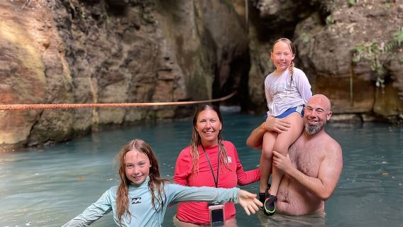 เดินป่าน้ำตกลาลีโอนา กระโดดหน้าผา และน้ำพุร้อน