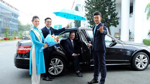 Domestic Fast Track Service and Business Lounge - Premium Experience with Attractive Prices