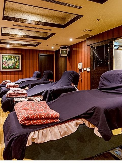 台北中山|豪門世家理容名店|台式按摩・精油按摩・臉部粉刺清潔