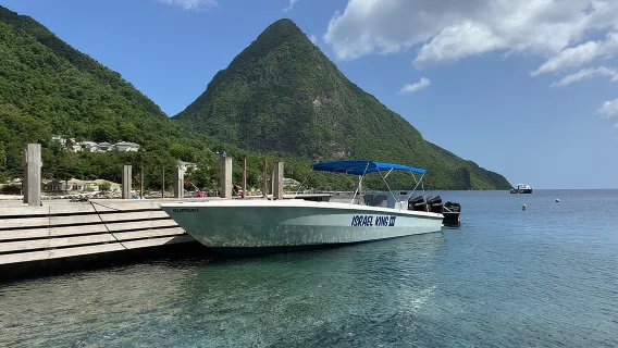 Location privée à la journée : excursion en bateau à Sainte-Lucie vers Soufrière