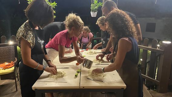 Cooking class, dinner and wine tasting near Lecce