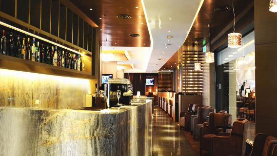 KUL Kuala Lumpur International Airport: Premium Lounge Entry