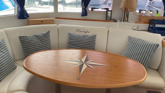 Dari Cannigione: Lawatan Catamaran di antara pulau La Maddalena