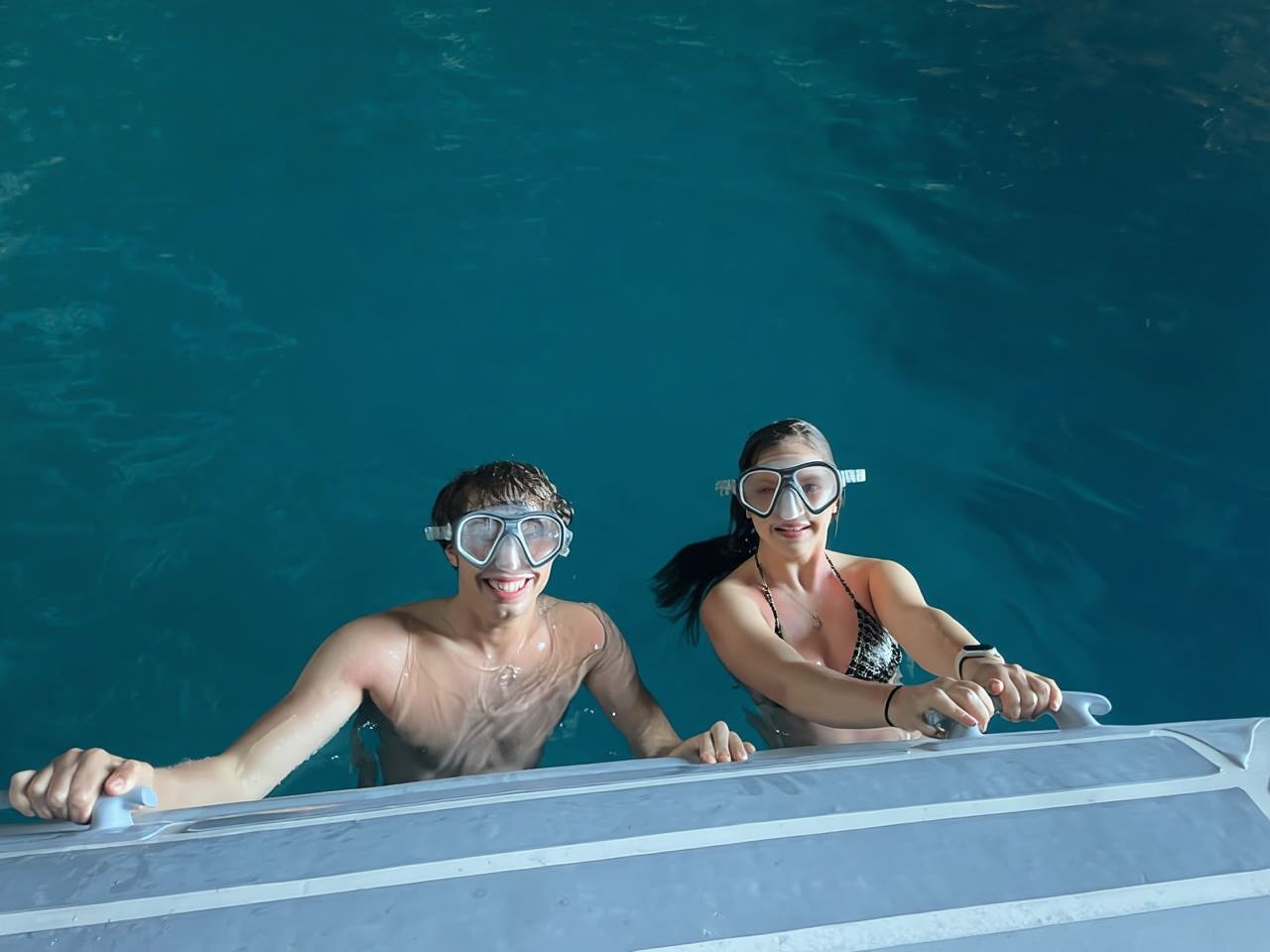 發羅拉：哈吉阿里洞穴及卡拉布倫半島快艇之旅