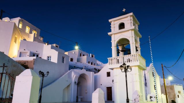 希臘聖托里尼-伊亞小鎮+紅沙灘+藍頂教堂+費拉小鎮【包車】