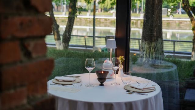 成都|【廬 LU RIVIERA】フレンチフュージョン・東洋の趣・川辺のプライベートディナー・中仏融合クリエイティブ料理