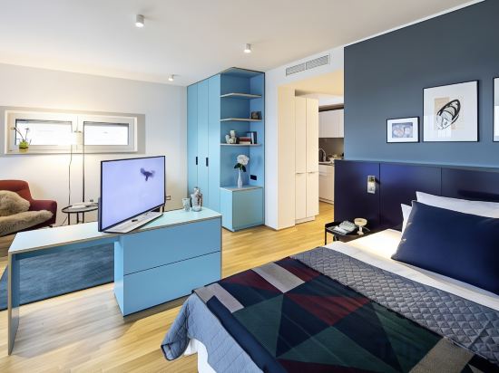 THE FLAG Oskar M. Room Type - Business Single Studio (55 in bed width) THE FLAG Oskar M. Room Type - Business Single Studio (55 in bed width)