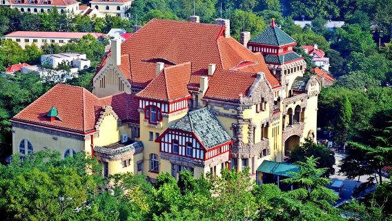 Private Qingdao Historic architectural day tour with Tsingdao beer during Lunch