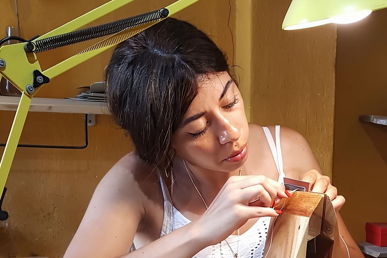 Scopri l'esperienza dei laboratori di lavorazione della pelle nella città vecchia di Hoi An