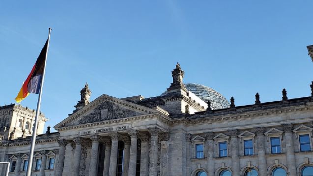 Best Berlin Private Custom Tour in a Minivan, East and West