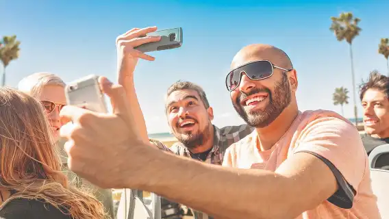 Los Angeles: Guided Hollywood Celebrity Homes and Lifestyle Tour 