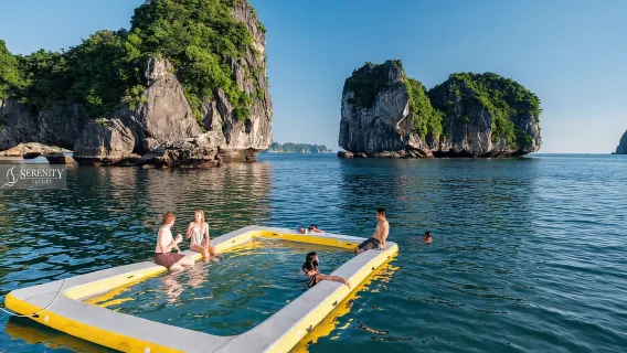 Đảo Cát Bà - Du thuyền trong ngày Vịnh Lan Hạ từ Hà Nội