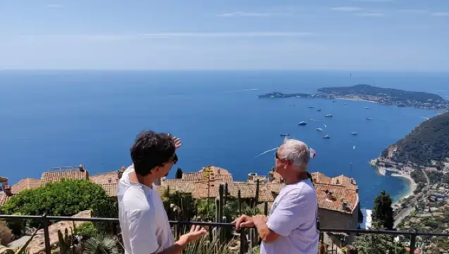 Èze: Walking Tour with a Certified Local Guide