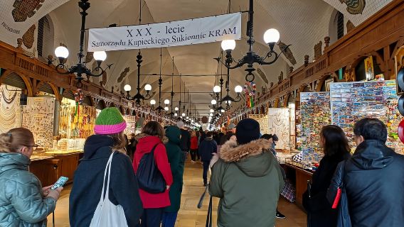 Krakow: Old Town, Wawel & Local Market Walking Tour