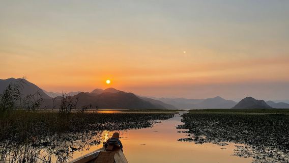 Romantische Sonnenuntergangstour auf dem Skadar-See mit Getränken und Snacks