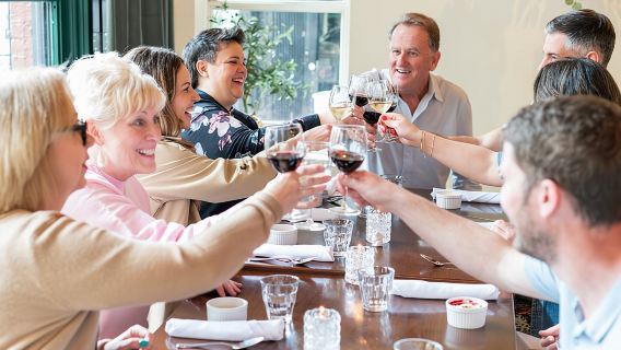 ทัวร์เดินชมประวัติศาสตร์และอาหารที่เมืองแก๊ส