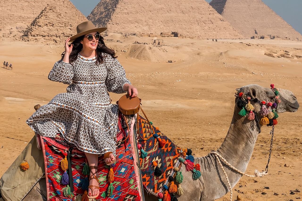 Comfort experience To Saladin castle, bazaar, old Cairo & museum 