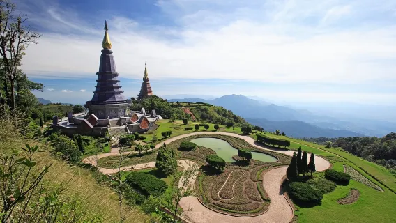 Thailand Chiang Mai Province Chiang Rai Doi Inthanon National Park one-day tour [Natural oxygen bar with hotel pickup and lunch included]