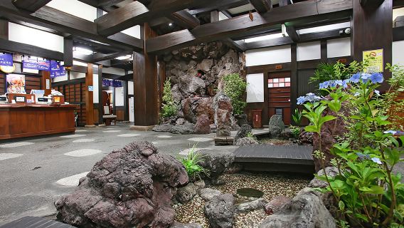 ร้านปูเก่าแก่ในฮอกไกโด คานิฮงเกะ สาขาด้านหน้าสถานีนาโงยะ