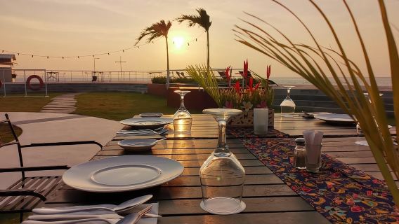 Bintan Sunset Dinner and Heritage Tour at Doulos Phos The Ship Hotel with Hotel Transfer