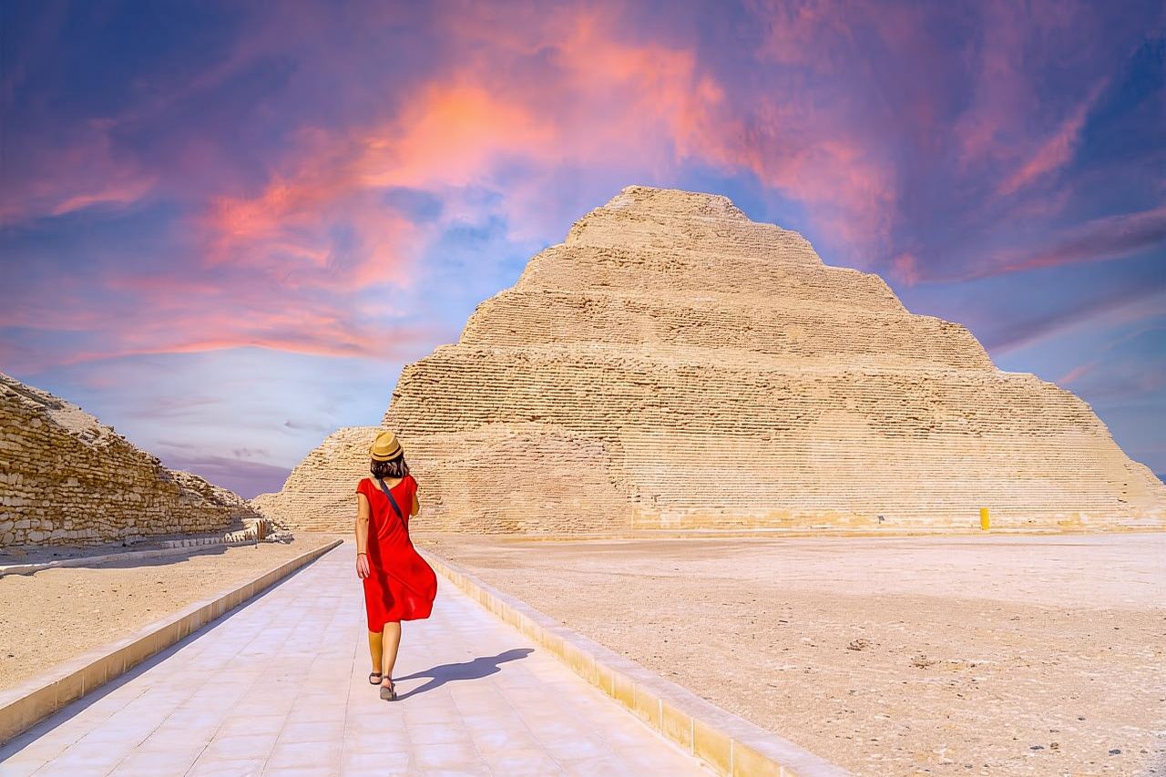 Cairo: Full Day Tour Memphis, Sakkara & Dahshur with Tomb Entry and Private Transfer