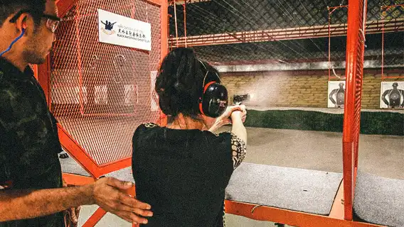 泰國芭達雅 黑水王射擊場真槍靶場射擊俱樂部實彈體驗中心(多槍型選擇+專業教練指導)