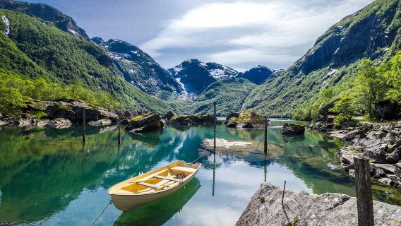 베르겐: Folgefonna 국립공원의 Bondhus Glacier Lake