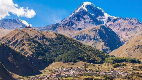 Tbilisi: Tour du lịch trọn ngày theo nhóm đến Kazbegi
