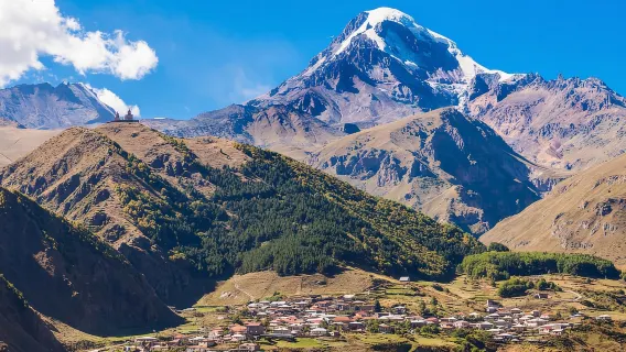 Tbilisi: Perjalanan Sehari ke Kazbegi, Gudauri, Gergeti, dan Ananuri