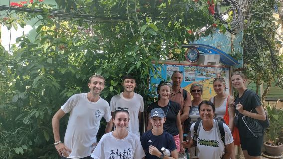 Phi Phi: Geführte Dschungelwanderung & Nachtschwimmen mit Plankton