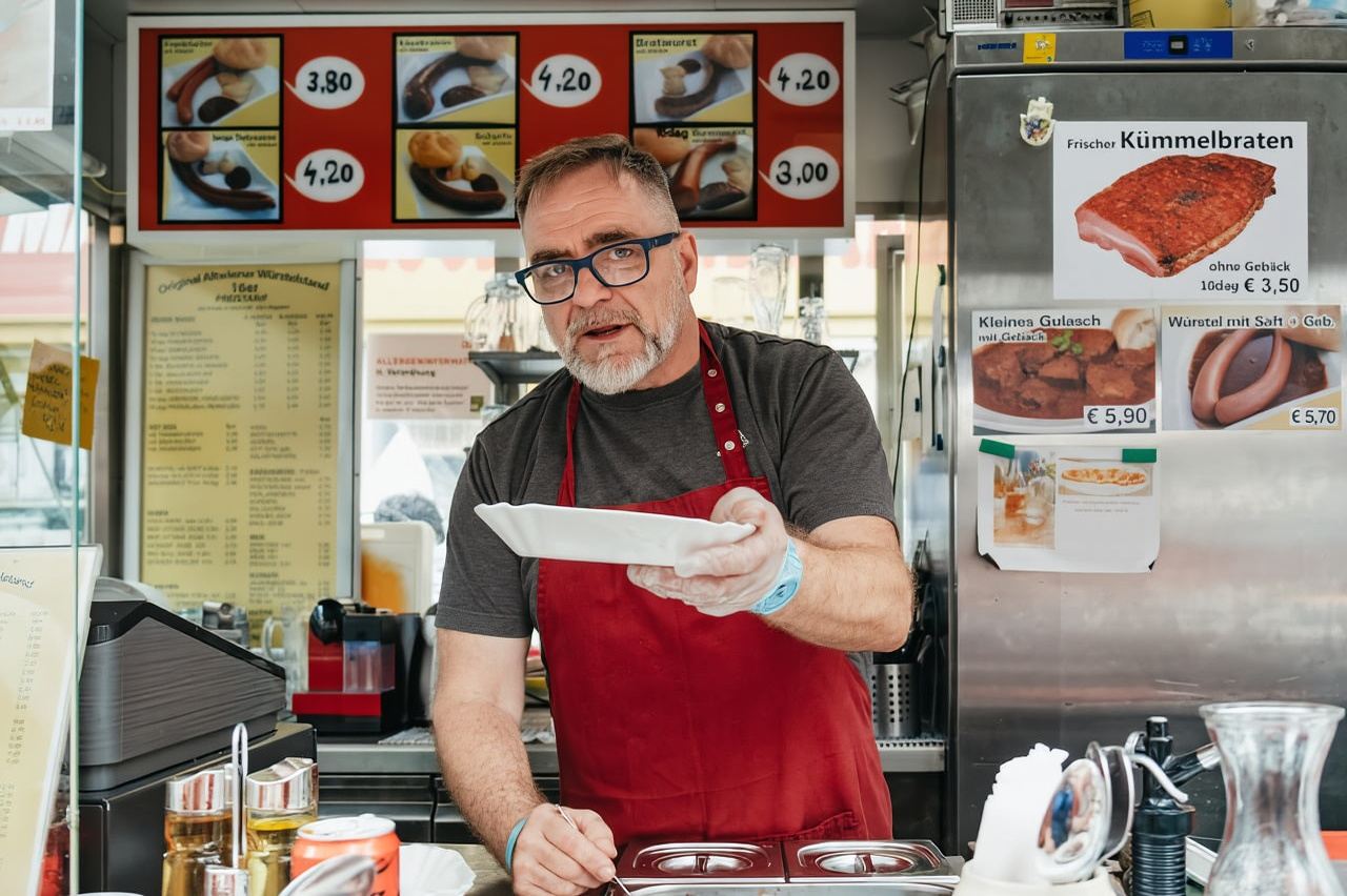 Highlights of Vienna: Local Food, Coffee & Market Tour