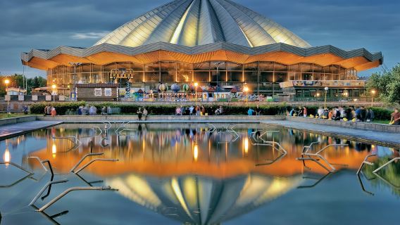 Staatszirkus + Gorki-Park + Bolschoi-Theater + Zentralmuseum der russischen Streitkräfte