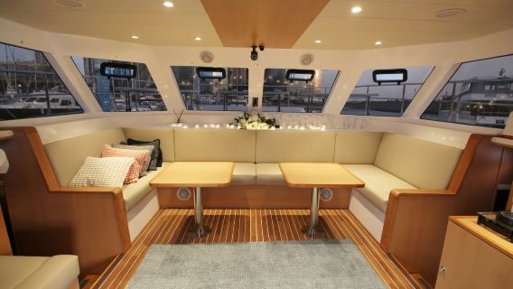 釜山海雲台海域 遊艇出海體驗-週六無人機表演｜Yachtguy