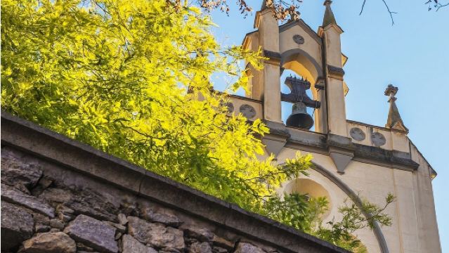 Berlepas dari Barcelona: Katedral Gerona + Tossa de Mar + Tembok Tossa