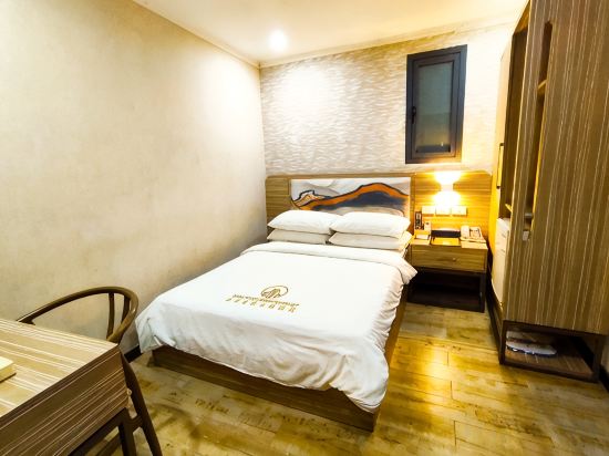 Erus Suites Hotel Boracay Room Type - Standard Room