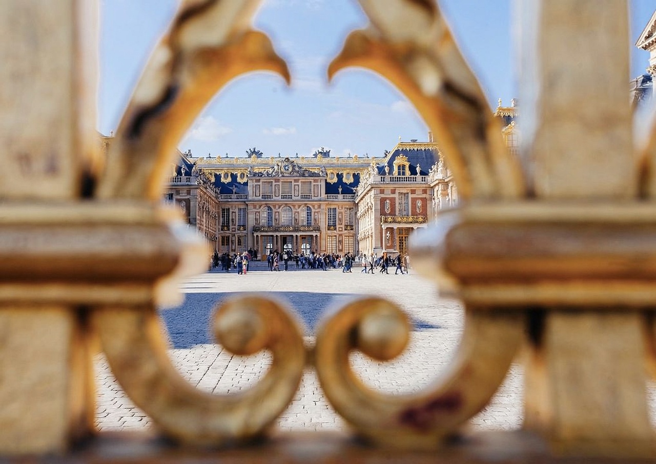 Tur Sehari ke Taman Monet, Istana Versailles, Aula Cermin, dan Taman di Paris, Prancis | Tur Bahasa 