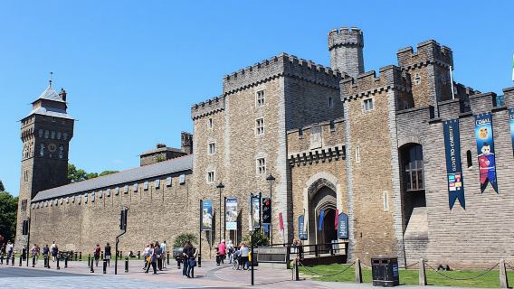 Doctor Who filming locations walking tour in Cardiff [Unofficial]