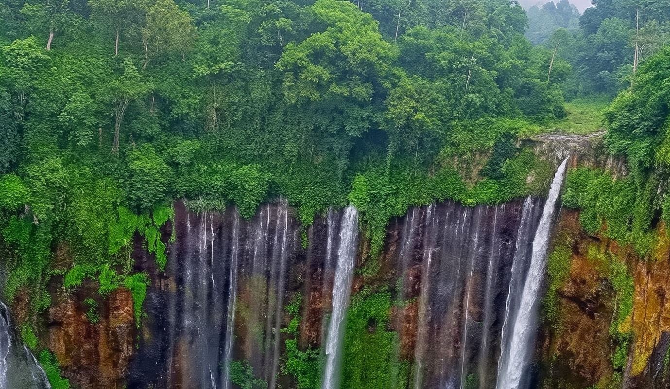 Tour di un giorno in Indonesia + Cascata di Tumpak Sewu