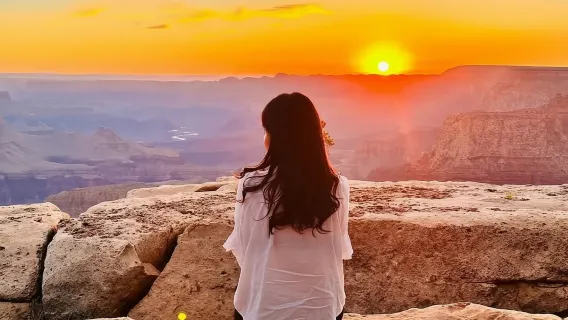 Las Vegas > Tour dell'Alba al Grand Canyon + Antelope + Horseshoe Bend + Lago Powell