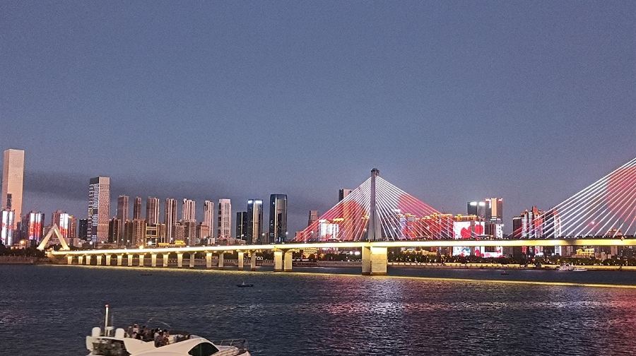 湖南長沙湘江夜遊·豪華遊艇包船出海觀光看夜長沙【贈送水果，礦泉水+多碼頭自由選擇+親子家庭團建優選】