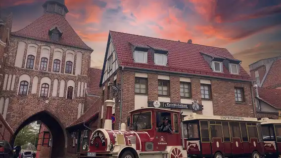 Tour through the historic old town of Stralsund