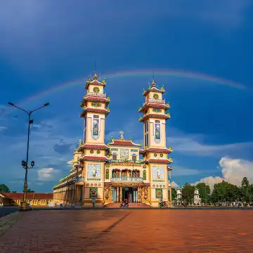 HO CHI MINH CITY: BLACK VIRGIN MOUNTAIN – CAO DAI TEMPLE – CU CHI