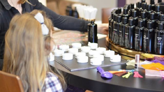 MOLINARD Parfums Paris 6: Lokakarya Parfum untuk Anak-Anak