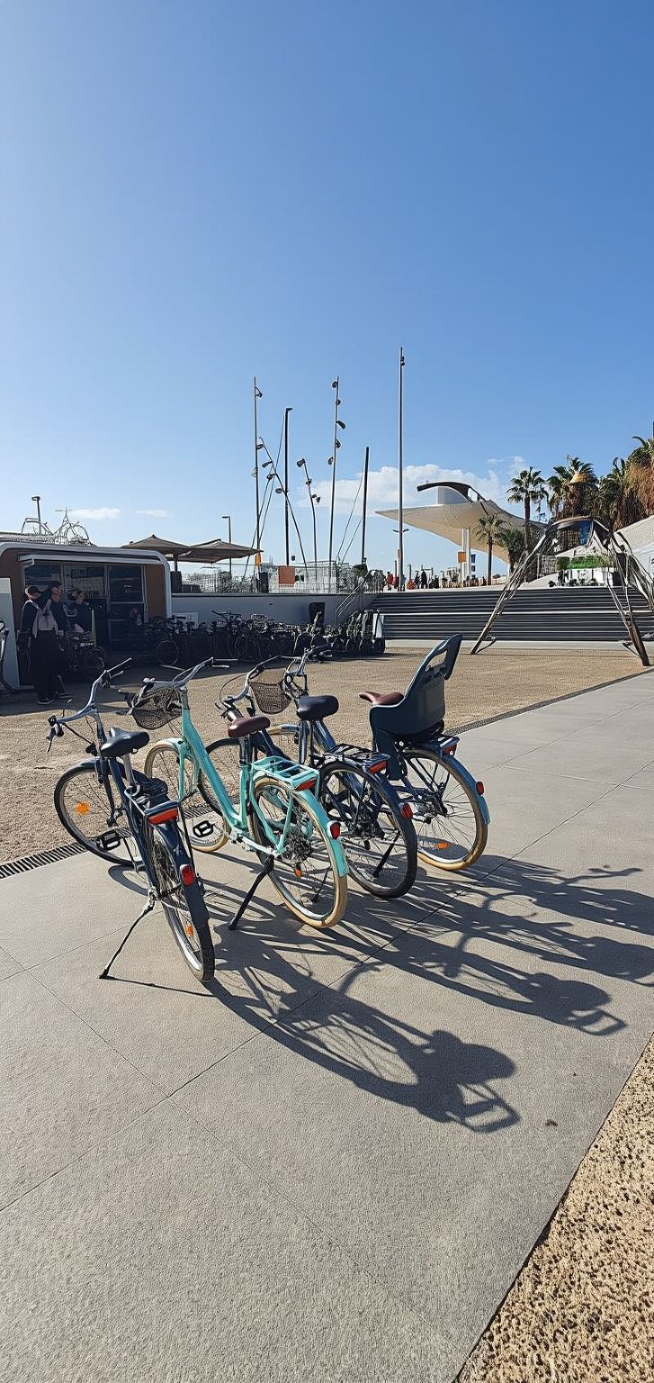 Malaga: Private Bike Rental
