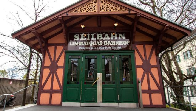 Chocolate Hunting in Zurich with a Local - Small Group Walking Tour